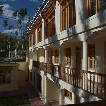 Barath Hotel & Guest House Leh Buitenkant foto