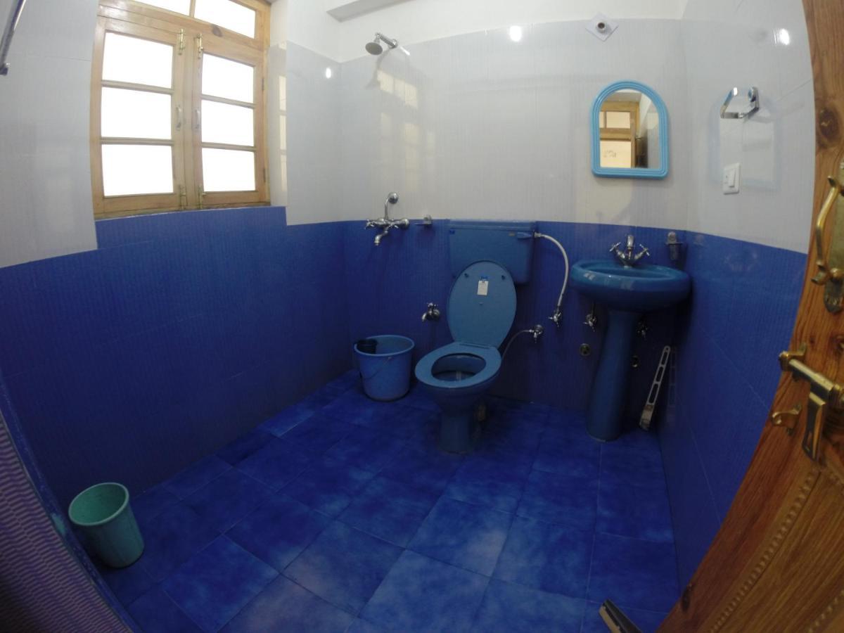 Barath Hotel & Guest House Leh Buitenkant foto